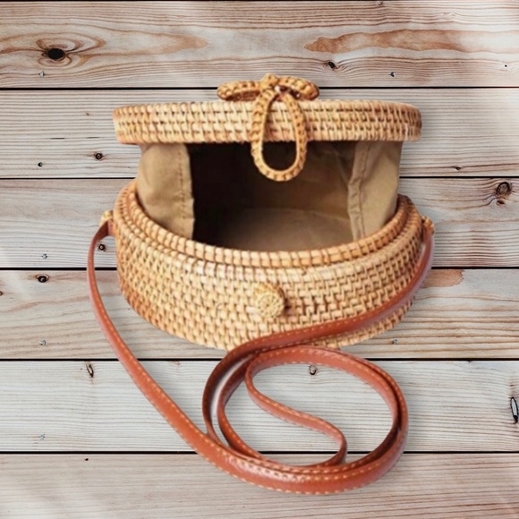 Handbags - NEW! Boho Handmade Rattan Cross body bag /Clutch